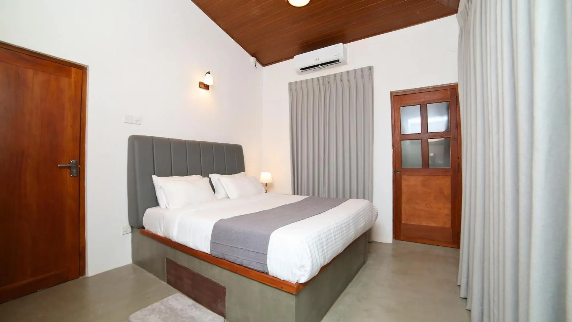 Kandy Mount Breeze Sirimalwatta Homestay